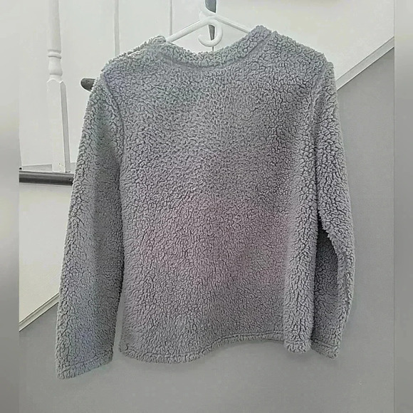 Disney Winnie the Pooh Ok But First Honey Grey Fuzzy Sweater Size Small Juniors - Picture 4 of 4
